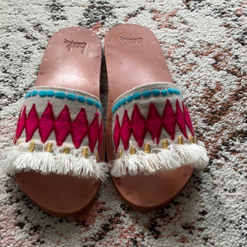 Beek Sandals
